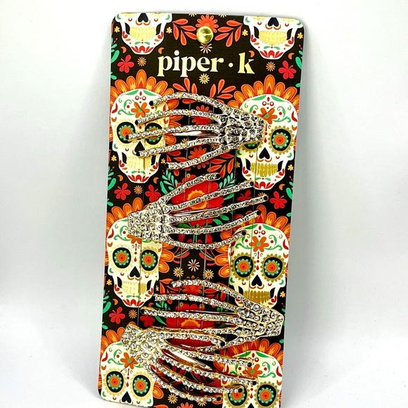 Piper K Accessories - NWT Piper K Rhinestone Skeleton Hand Hair Clips - Set of 4